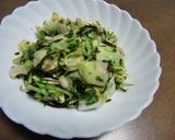 キャベツと空芯菜の新芽の昆布あえ作り方3写真