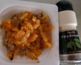挽き割り納豆と福神漬けで作る、おにぎり♬作り方2写真