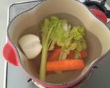 鶏むね肉の旨味たっぷりスープ♪作り方1写真