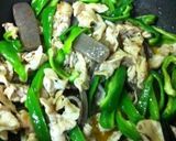 ピーマンとコンニャクと豚肉のピリ辛炒め作り方8写真