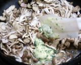 きのこのガーリックバター炒めにまろかがけ作り方4写真