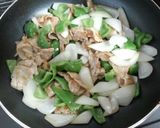 豚肉とピーマンと玉ねぎの甘みそ炒め作り方3写真