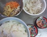 冷ご飯と焼き鳥缶で☆簡単☆炊き込みご飯作り方1写真