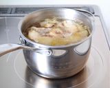 旨味だしが美味しい【牛テールスープ】作り方4写真