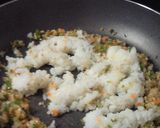 野菜たっぷり！和風レタスチャーハン☆作り方3写真