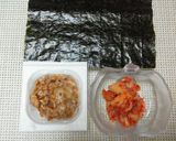 納豆キムチ海苔巻き☆ランチ・夜食に♪作り方1写真