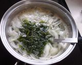 新玉葱とワカメのお吸い物作り方4写真