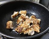 塩麹で作る、鶏団子とブロッコリーの酒蒸し作り方3写真