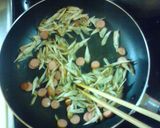 牛蒡とソーセージの変わり味噌スープ作り方3写真