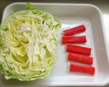 簡単☆カニカマ大好きコールスローサラダ作り方1写真