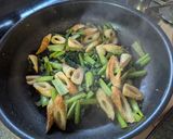 満足感◎ちくわと小松菜のマヨ胡麻炒め作り方4写真