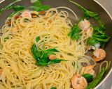 ルッコラとエビのパスタ。作り方5写真