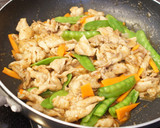 豚肉とさやえんどうの黒酢炒め作り方5写真
