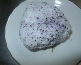 ゆかりのおにぎり(つぼ漬け入り)作り方3写真