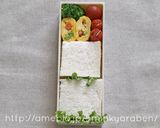 【キャラ弁】カニカマのりんご弁当作り方1写真