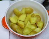 今が旬！　新じゃがいもの塩麹ソテー作り方1写真