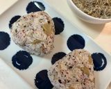 カリカリ梅とカリカリじゃこのおにぎり🍙作り方3写真