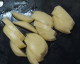 ベーコンの脂で揚げ焼きガーリックポテト作り方2写真