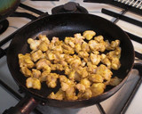 簡単おつまみ✿鶏ひざ軟骨のカレー炒め作り方3写真