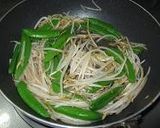 もやしとスナップエンドウの炒め物作り方1写真