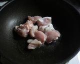ご飯がすすむ　鳥胸肉のゴマ味噌炒め作り方4写真