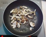 鮭のバター焼き♪～ポン酢きのこのせ～作り方3写真
