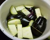 茄子とみょうがの味噌汁作り方2写真