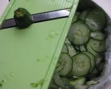 きゅうりもみの工夫　すし酢新玉ねぎ添え作り方2写真