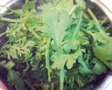 春菊のサッと煮 トロロがけ作り方1写真
