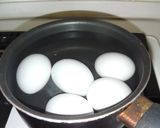 大根と卵とちくわと鶏の煮物作り方1写真