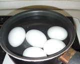 大根と卵とちくわと鶏の煮物作り方1写真