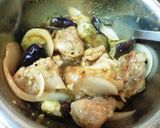 なすと鶏もも肉の胡麻味噌ポン酢和え作り方3写真
