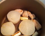 大根と鶏胸肉のオイスター煮込み作り方2写真