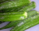 オクラの胡麻マヨネーズ和え作り方1写真