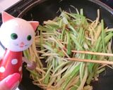 セロリと新じゃがのオイスター炒め作り方2写真