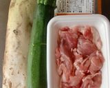 ズッキーニと卵入りの、夏の大根の煮物♬作り方1写真
