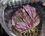 ＊梅干し・副産物：赤紫蘇で包むおにぎり＊作り方1写真
