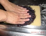 ＊梅干し・副産物：赤紫蘇で包むおにぎり＊作り方2写真