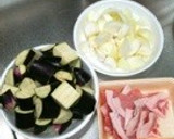 煮るだけ簡単 家庭の味☆茄子と豚肉の煮物作り方1写真