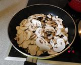 マッシュルームソースのパスタ作り方1写真