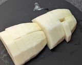 鶏の旨味が◎手羽中と大根の煮物作り方1写真