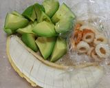 アボカドバナナとちくわのカレーマヨ和え作り方1写真