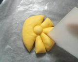野菜ジュースでお花パン♪作り方8写真