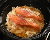土鍋料理：簡単でも華やか♪鮭イクラ親子飯作り方2写真