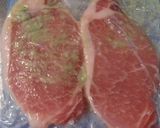 塩麹とわさびで味付ける、辛口トンテキ作り方2写真