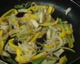 鶏とアボカドのマヨ炒め作り方3写真