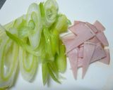 お弁当に♪長ネギとハムのチーズ焼き作り方1写真