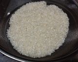 もっちり濃いめ☆鶏の炊き込みご飯作り方1写真