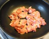 息子のレシピ♪鶏もも肉のミルク煮作り方2写真