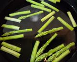 冷凍エビとアスパラの酒蒸し風炒め作り方3写真